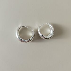 18K White Gold Plated Teardrop Earrings